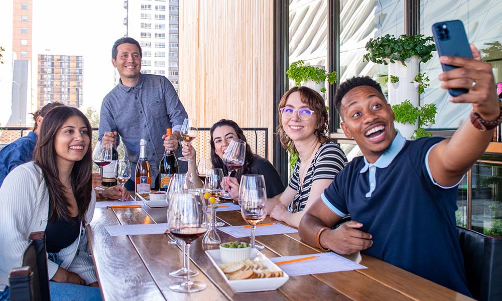 drinks-about-we-are-hiring