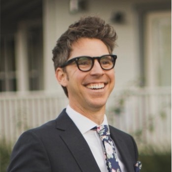 peter jones headshot